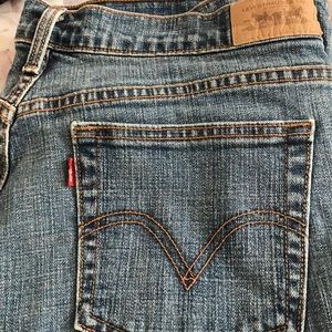 Women’s 505 Levi Jeans Sz 14 Short.